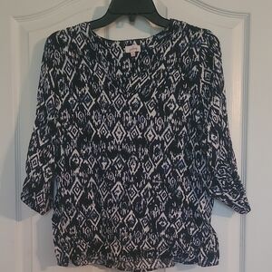 Women's Black and White Patterned Top